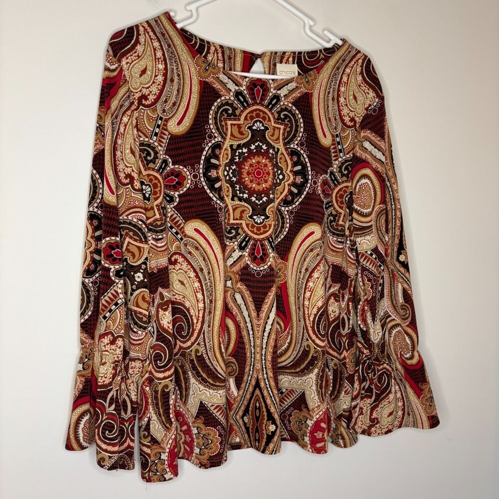 CHICO'S Bell Sleeve Tunic Womens L Red Tan Paisley Like Design Keyhole Stretch